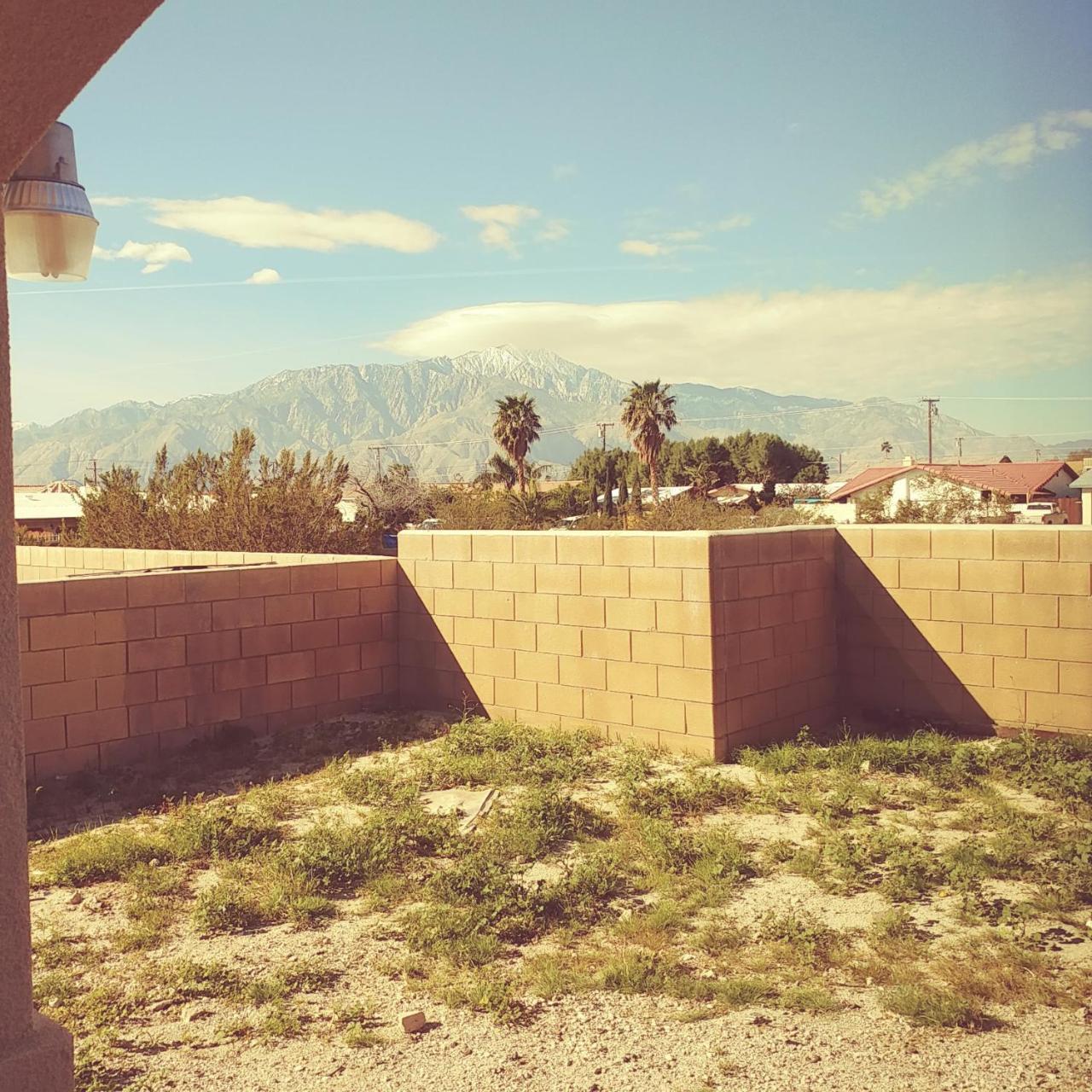 Healing Waters Hostel Desert Hot Springs Extérieur photo